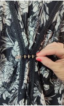 Vestido de Tule Estampado Preto e Branco c/Xale