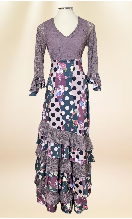 Conjunto de Saia c/Renda e Blusa