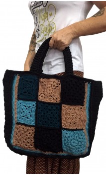 Bolsa de Crochet Quadrada Colorida
